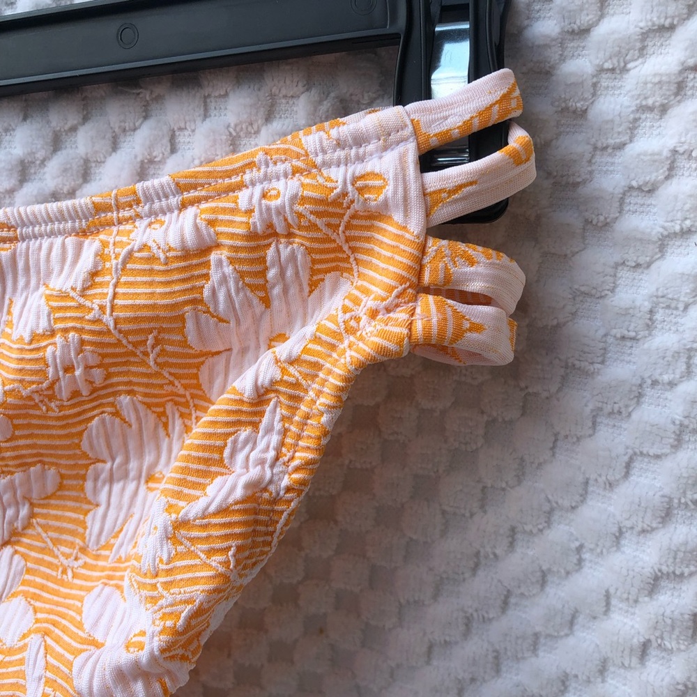 NWOT Xhilaration Orange White Floral Textured 2-PC Two Piece Convertible Bikini - Picture 14 of 16